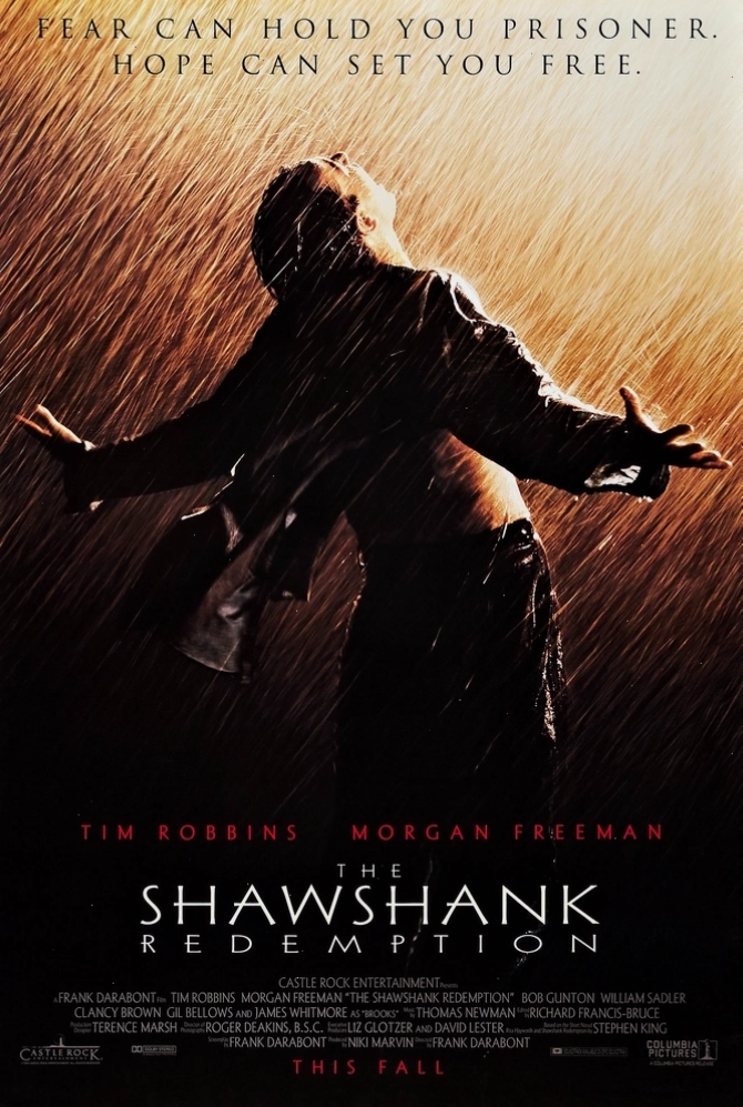 Andy Dufresne bị dẫn giải vào trại giam Shawshank