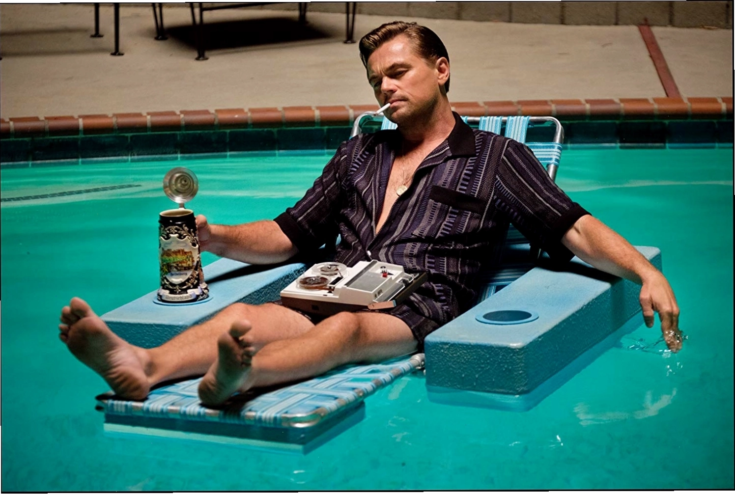 Brad Pitt và Leonardo DiCaprio trong phim Once Upon a Time in Hollywood