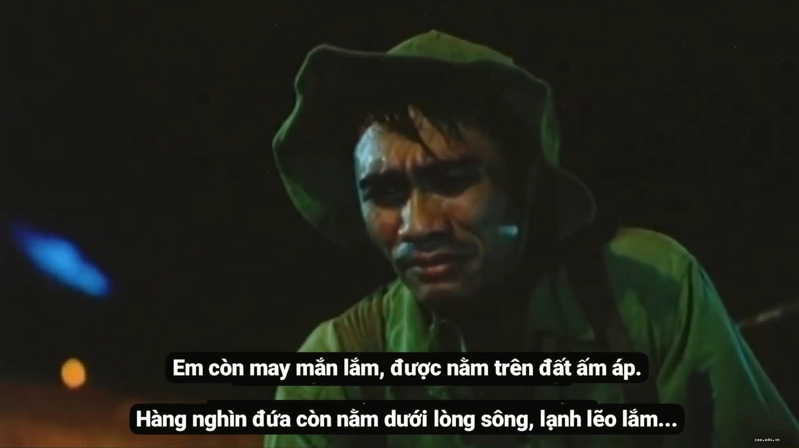 Buổi chiếu phim Mùi Cỏ Cháy tại Học viện Ngoại giao thu hút đông đảo sinh viên tham gia