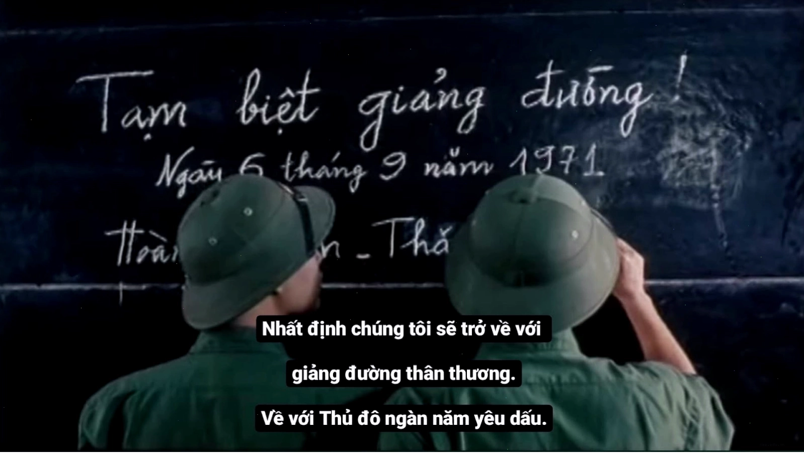 Cảnh chiến đấu ác liệt tại Thành cổ Quảng Trị trong phim Mùi Cỏ Cháy