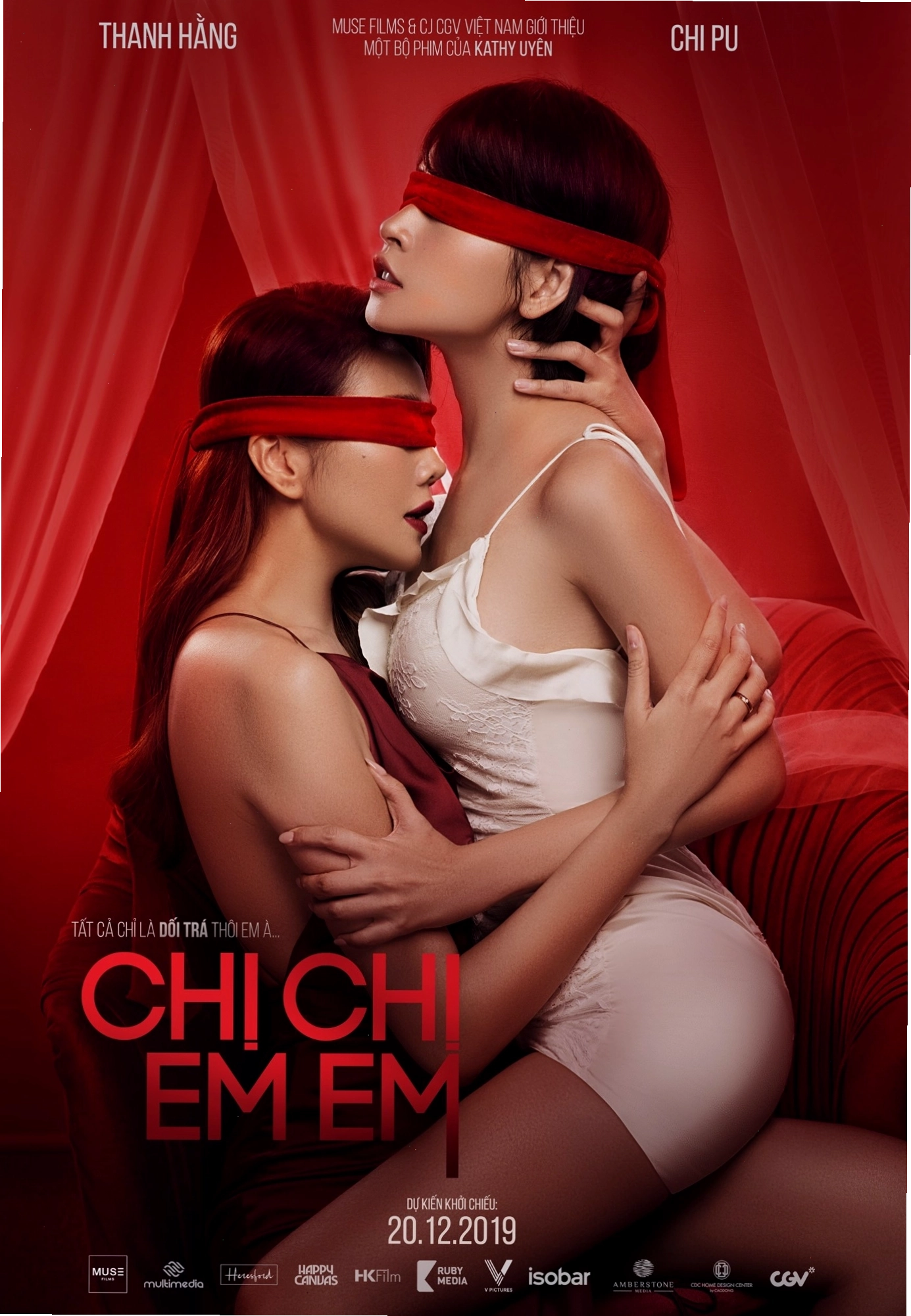Cảnh quay tình tứ giữa Thanh Hằng và Lãnh Thanh trong phim Chị Chị Em Em