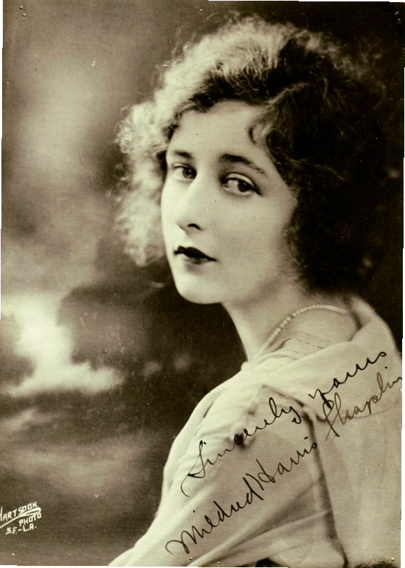 Charlie Chaplin trong những thước phim gia đình, một khía cạnh ít được biết đến của ông