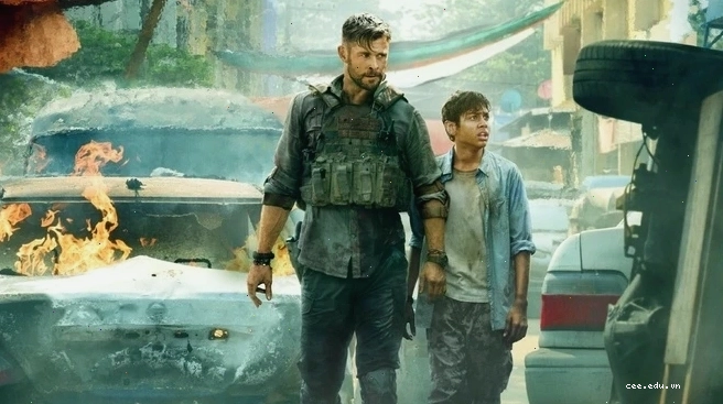 Chris Hemsworth tái xuất với vai Tyler Rake trong Extraction 2