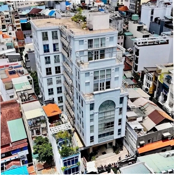 Cơ hội hiếm có sở hữu tòa nhà văn phòng khách sạn mặt tiền vàng Phan Tôn Quận 1