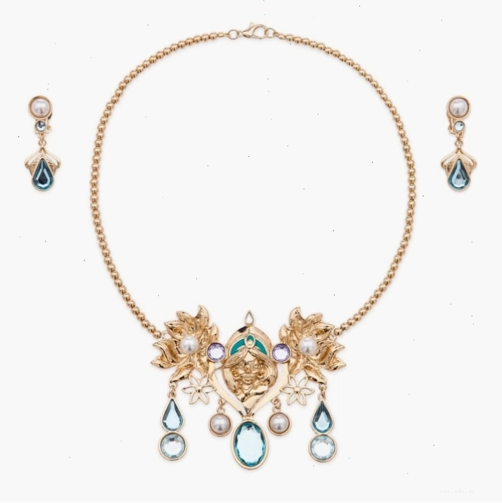 Công chúa Jasmine trong trang phục truyền thống màu xanh ngọc bích