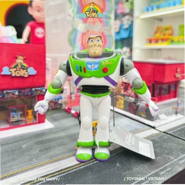 Đa dạng các loại mô hình Buzz Lightyear