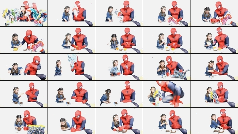 Đội siêu nhân đang chiến đấu với kẻ thù, với hiệu ứng sấm sét mạnh mẽ