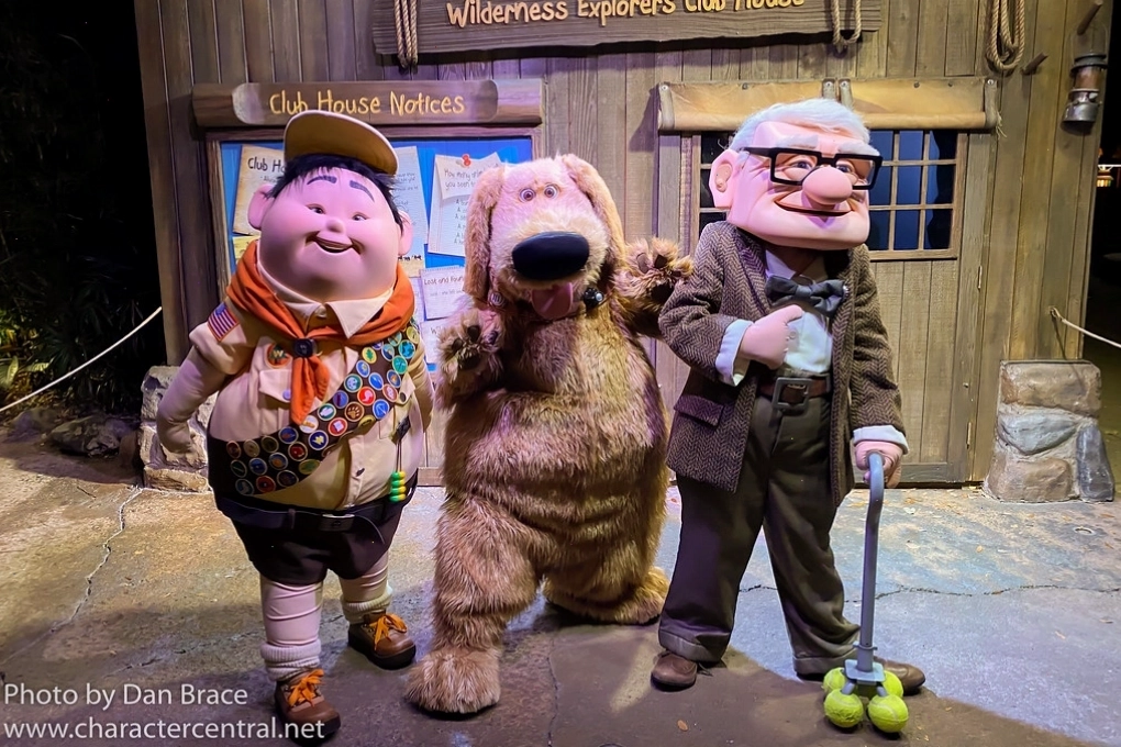 Hình ảnh Carl Fredricksen tại sự kiện Disney