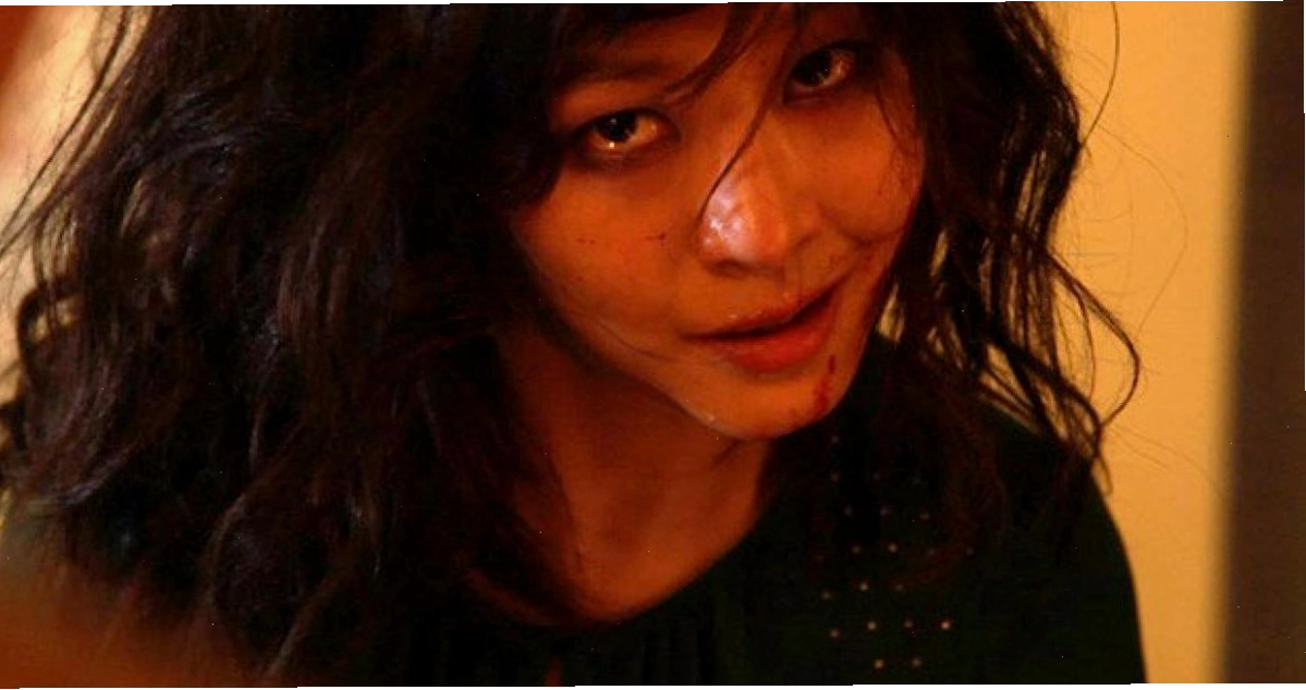 Hình ảnh Kim Ki Duk trong một buổi phỏng vấn, toát lên vẻ trầm tư
