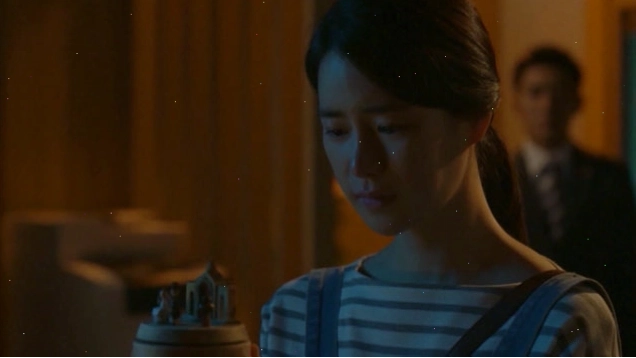 Jang Go và Seung Hee thời trẻ trong phim Ngọn gió đời tôi