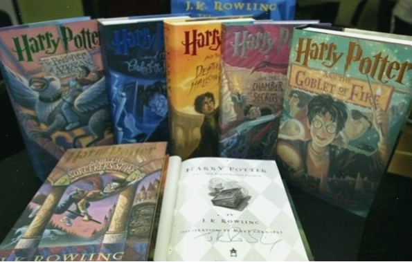 J.K. Rowling thảo luận kịch bản Harry Potter 8 cùng ê-kíp