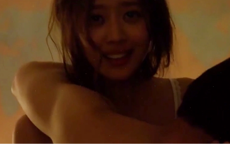 Jo Bo Ah và Jang Hyuk trong phim Nữ Sinh Quyến Rũ 2014