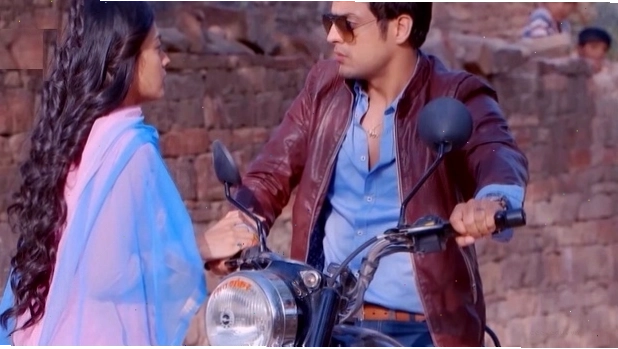 Kareena Kapoor và Shahid Kapoor trong phim Jab We Met