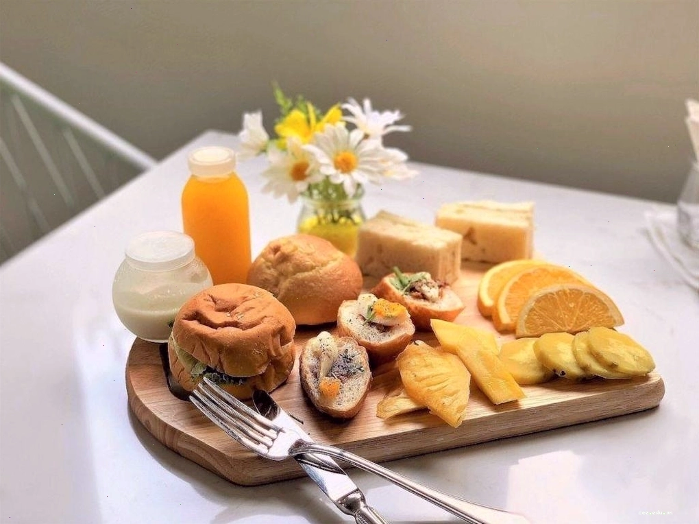 Không gian ẩm thực nổi bật tại The Royal Hotel & Apartment