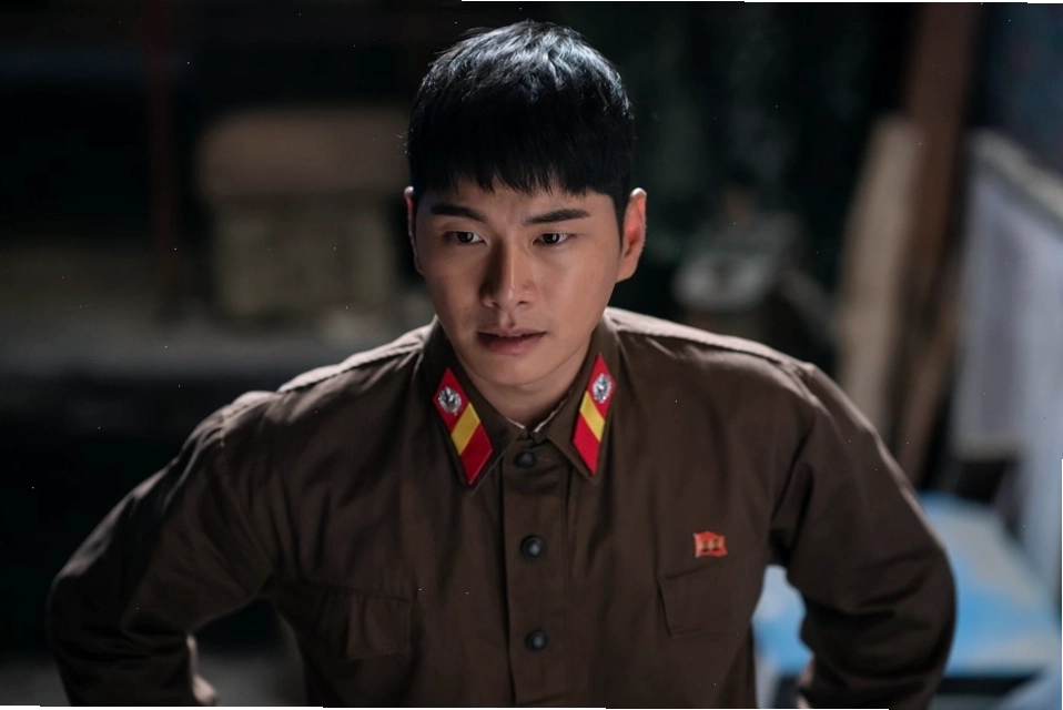 Lee Yi Kyung là nam diễn viên quen thuộc trong nhiều bộ phim