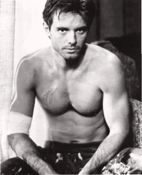 Michael Biehn trong vai Kyle Reese trong The Terminator