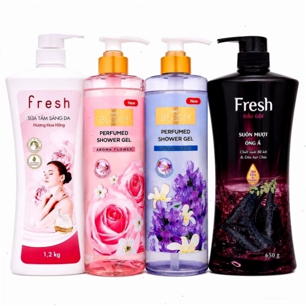 Mitsuha và Taki hoán đổi thân xác