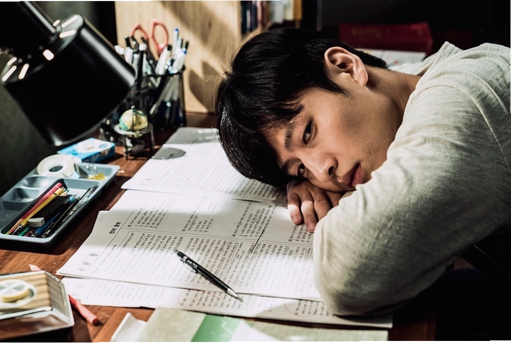 Mối quan hệ phức tạp giữa Jin-seok và Yoo-seok trong Forgotten