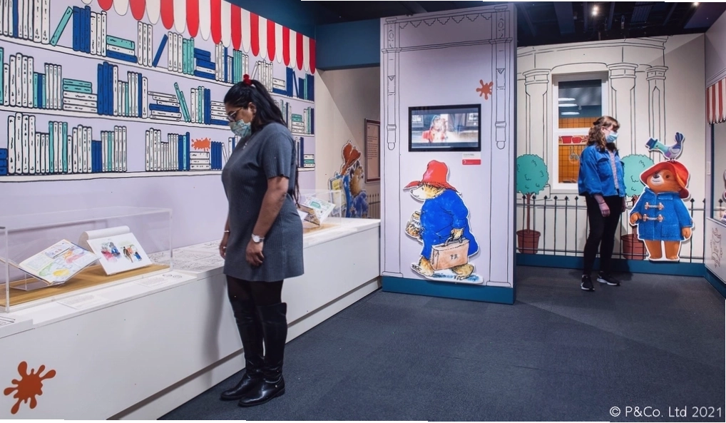 Một góc triển lãm Paddington: The Story of a Bear
