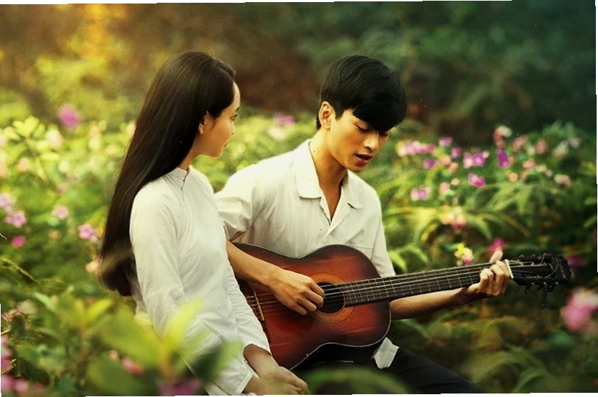 Ngạn và Hà Lan trong phim Mắt biếc