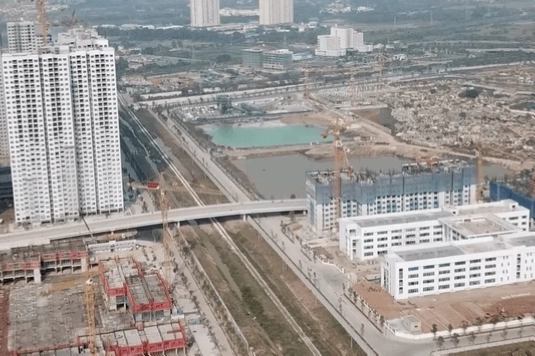 Nhà khảo cổ học nghiên cứu bản ghi cổ xưa