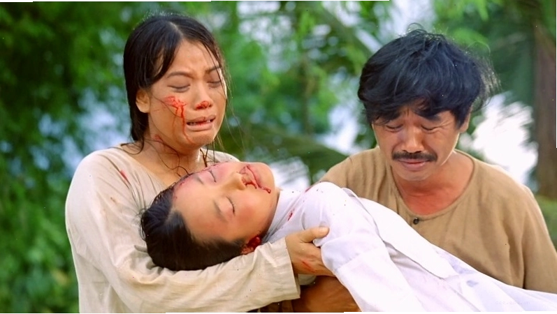 Nữ diễn viên Trương Ngọc Ánh trong phim Áo Lụa Hà Đông