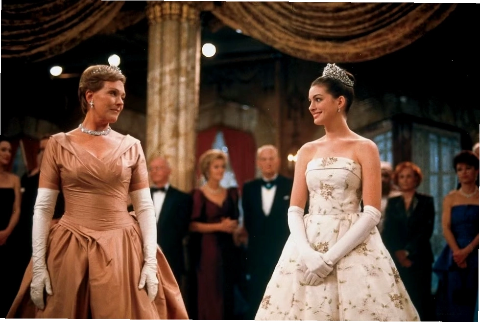 Nữ hoàng Clarisse Renaldi do Julie Andrews thủ vai