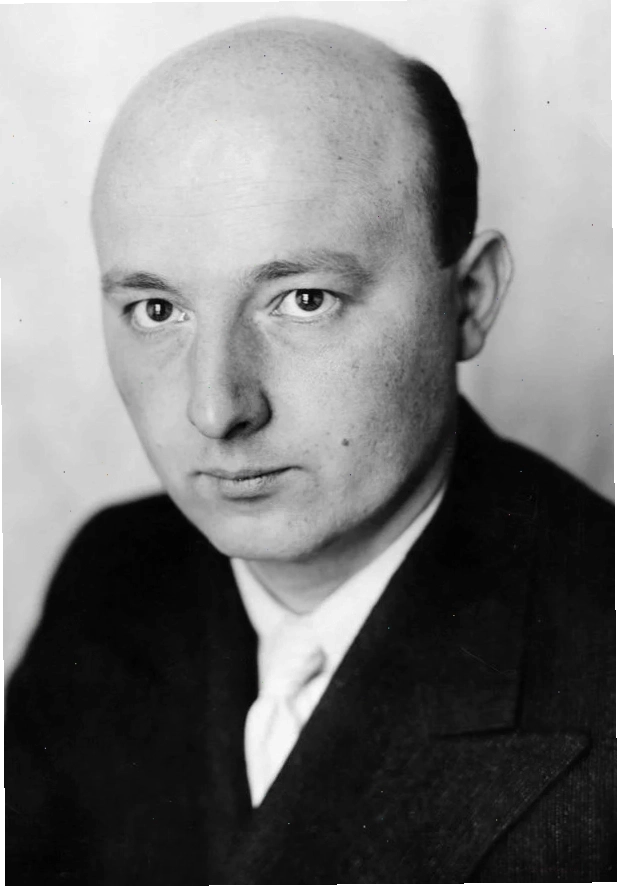 Oskar Fischinger trong không gian làm việc, minh họa niềm đam mê nghệ thuật của ông