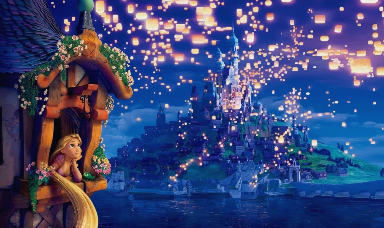Rapunzel với mái tóc vàng óng ả và nụ cười rạng rỡ