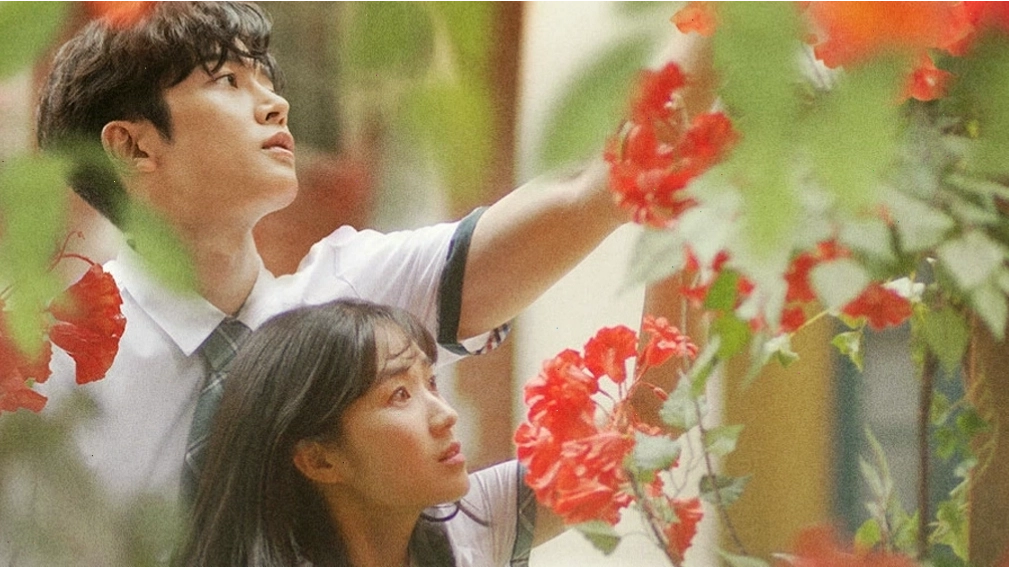 Rowoon điển trai trong vai Haru, bạn diễn của Eun Dan Oh trong Vô Tình Tìm Thấy Haru