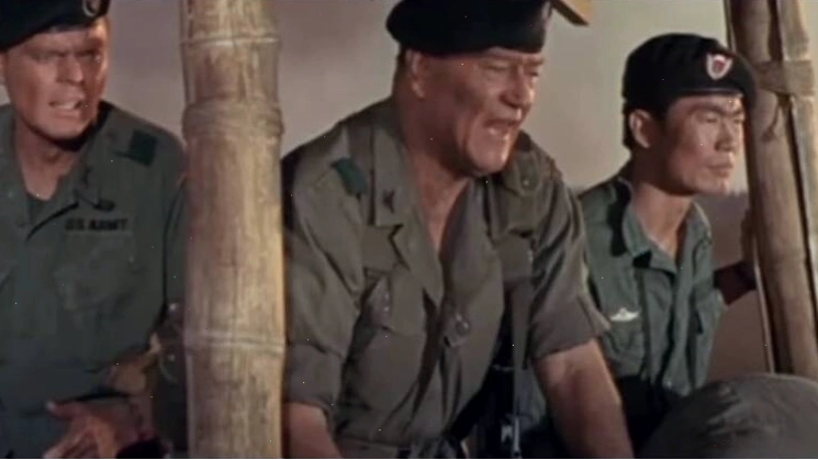 The Green Berets (1968) là một bộ phim chiến tranh gây tranh cãi