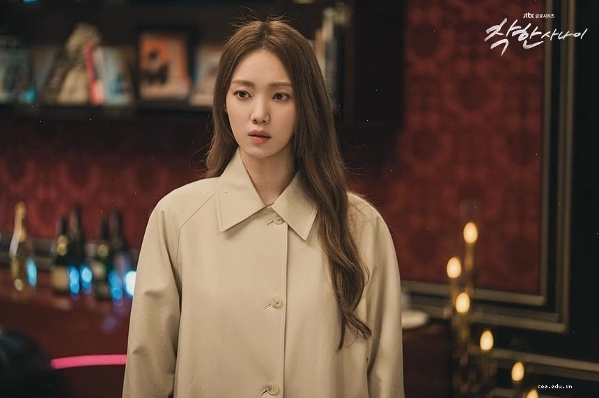Visual kiệt tác tạo hóa của Lee Sung Kyung
