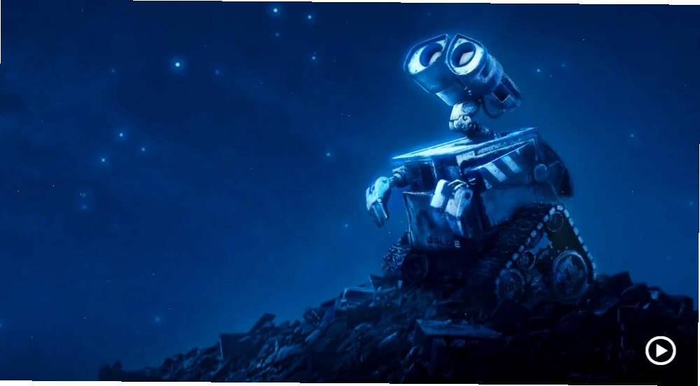 WALL•E đang thu gom rác trên hành tinh Trái Đất hoang tàn
